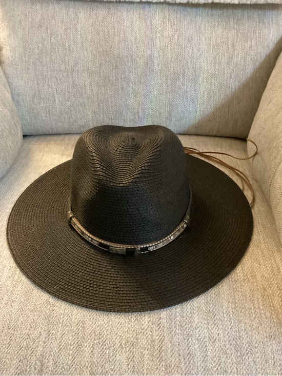 Black Wide-Brim Straw Country Festival Sun Hat with Beaded Band